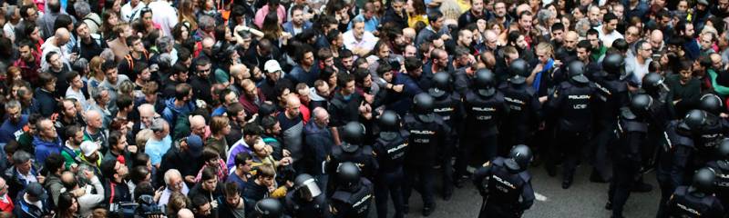 Звуки протеста и беспорядков толпы