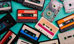 Звуки кассеты (аудиокассеты): вставление, перемотки, зажеванной — скачать бесплатно и слушать онлайн